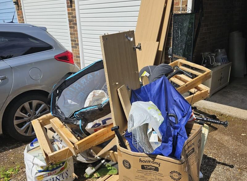 rubbish removal by junkguy.co.uk
